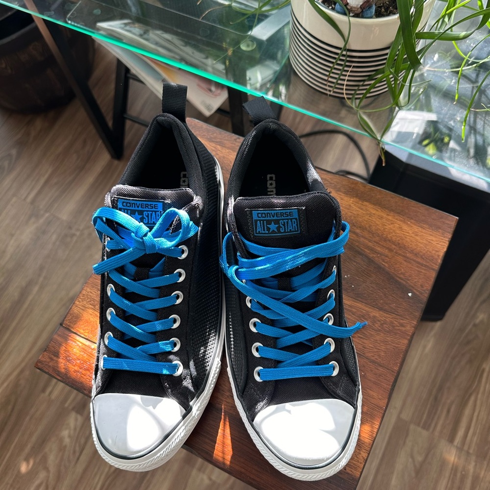 Classic Converse Chuck Taylor All Stars - Men's Size 10